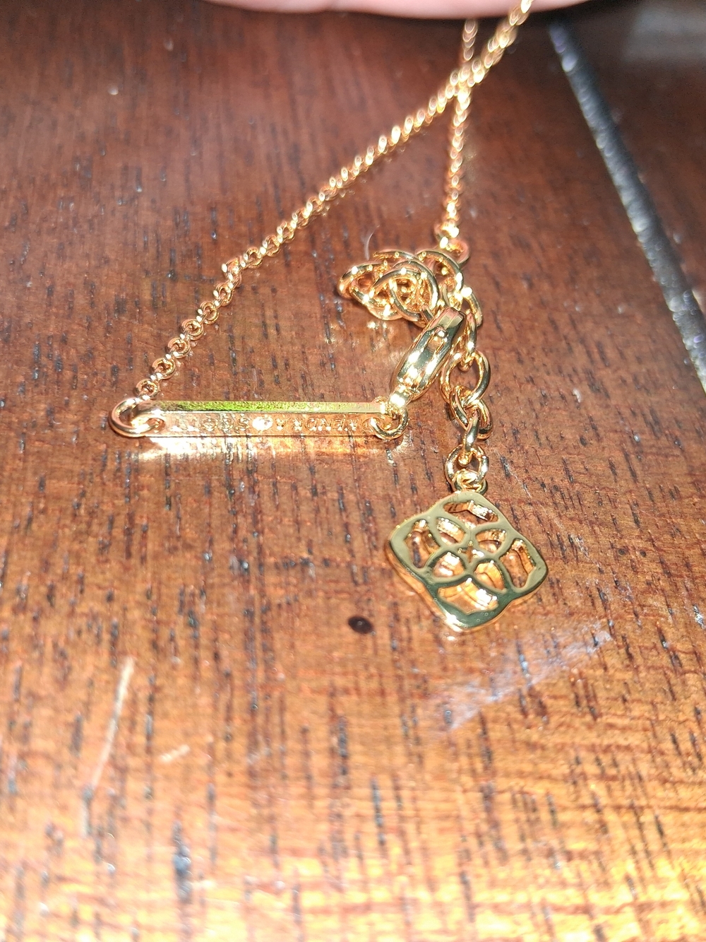 NWT Kendra Scott Rose Gold Necklace with Cobalt Blue Stone - Picture 4 of 4